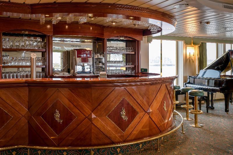 Onriver - Ms Cézanne Hotel en barco Budapest
