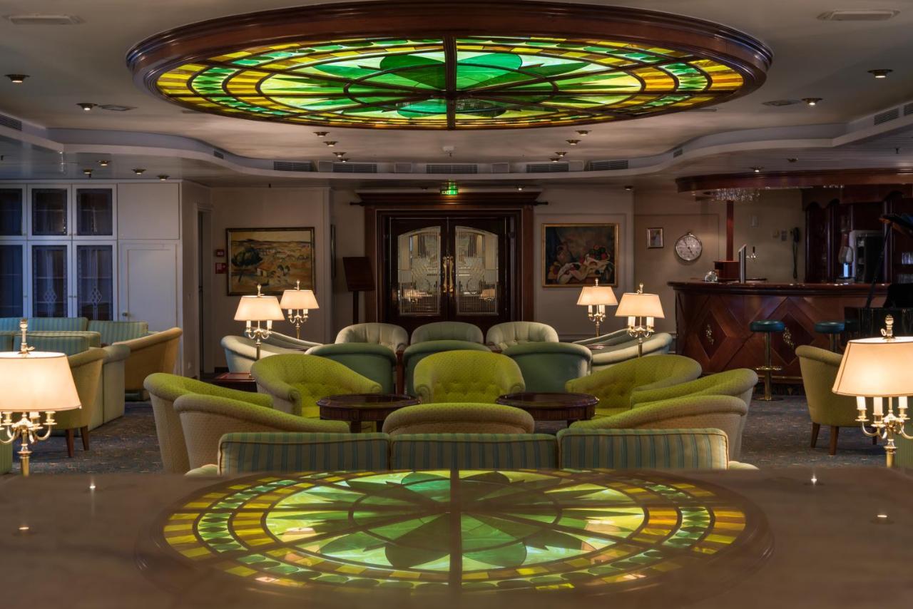 Onriver - Ms Cezanne Botel 4*