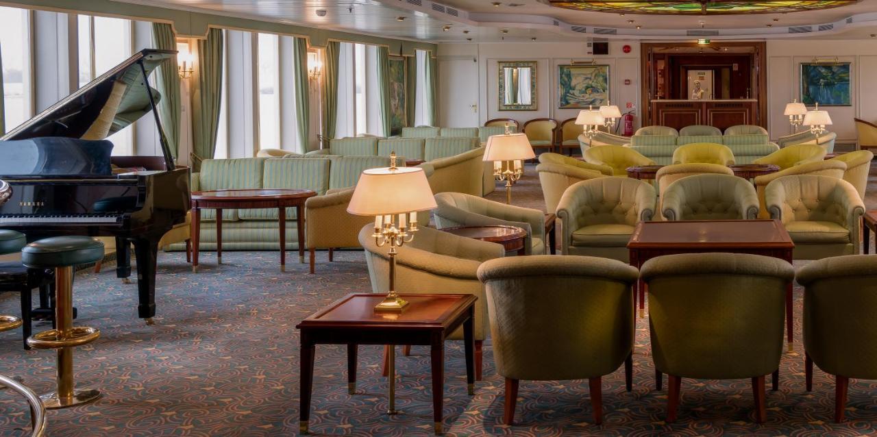 Onriver - Ms Cezanne 4*