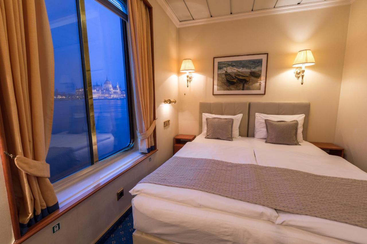 Botel Onriver - Ms Cezanne
