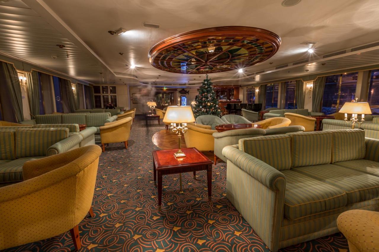 Onriver Hotels - Ms Cezanne Botel Budapest